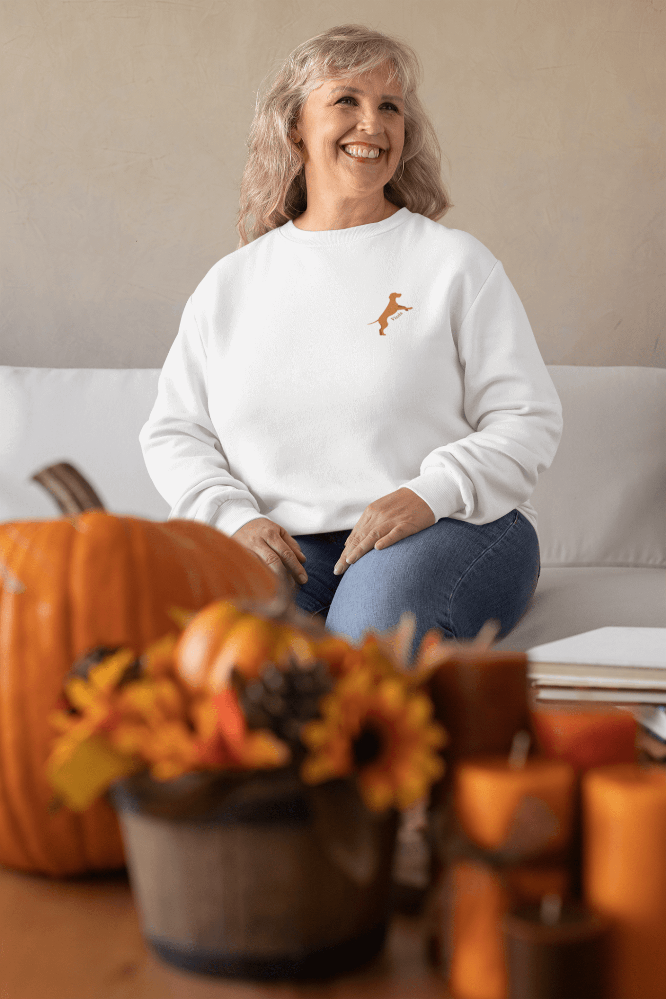 Women's Heavy Blend™ Crewneck Sweatshirt with custom Hungarian Vizsla logo design - Hobbster