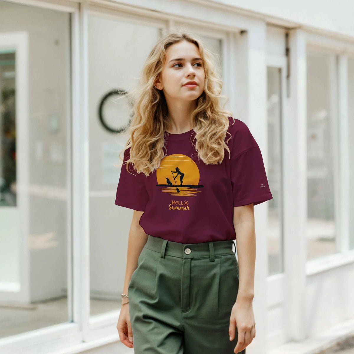 Hello Summer Crewneck Women's T-shirt - Hobbster
