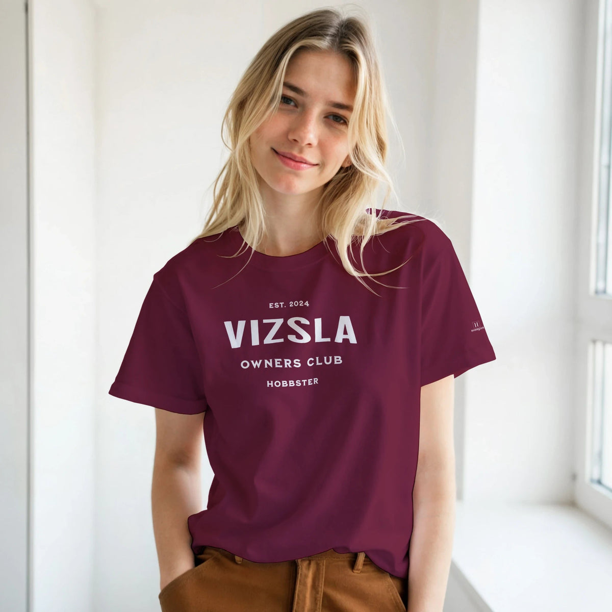 Hungarian Vizlsa Owners Club Crewneck Women's T-shirt - Hobbster