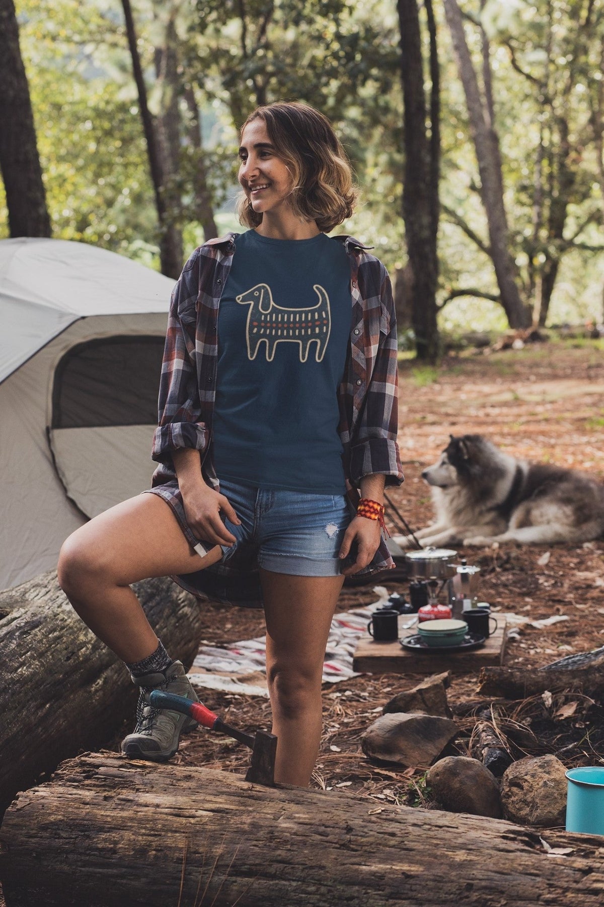 Retro Folk-Art Blue Dog Women's T-shirt - Hobbster