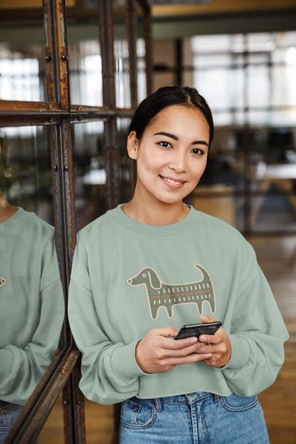 Retro Folk-Art Green Dog Women's Cropped Sweatshirt - Hobbster