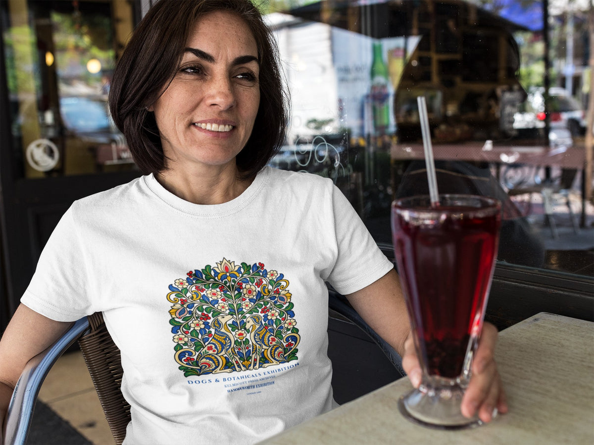 Kelmscott Tree of Life Women's Relaxed T-shirt