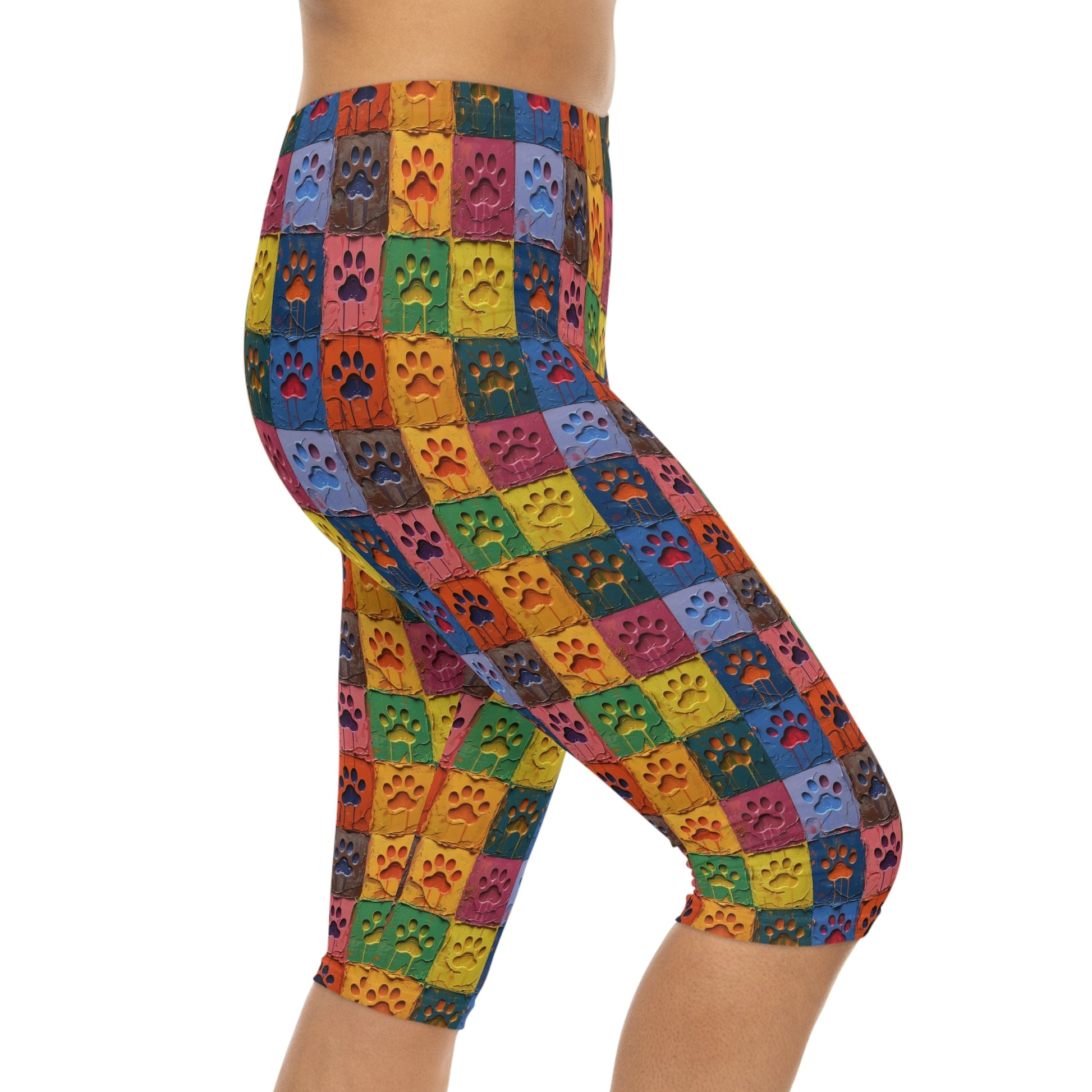 Women’s Capri Leggings Featuring Large Painted Paw Prints - Hobbster