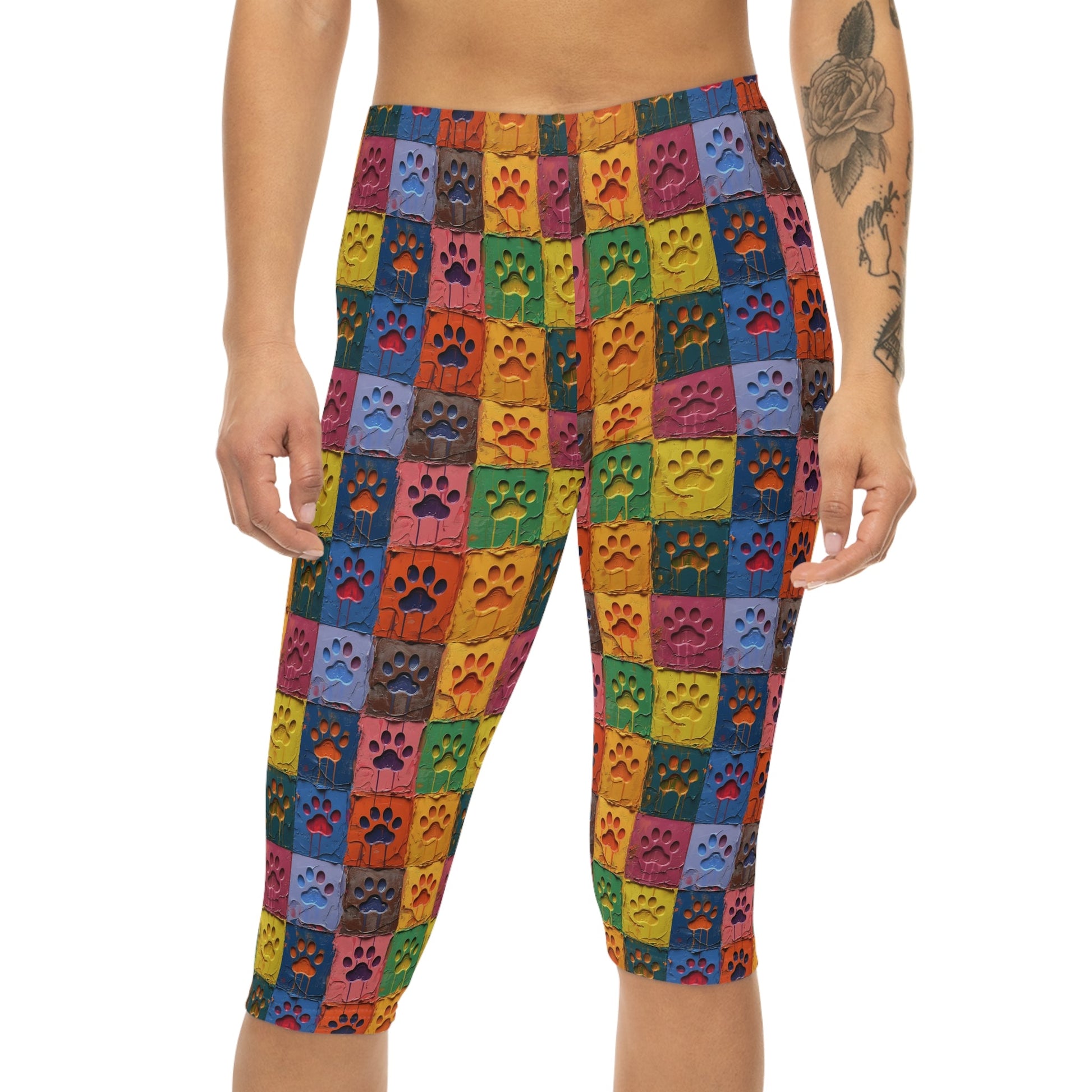 Women’s Capri Leggings Featuring Large Painted Paw Prints - Hobbster