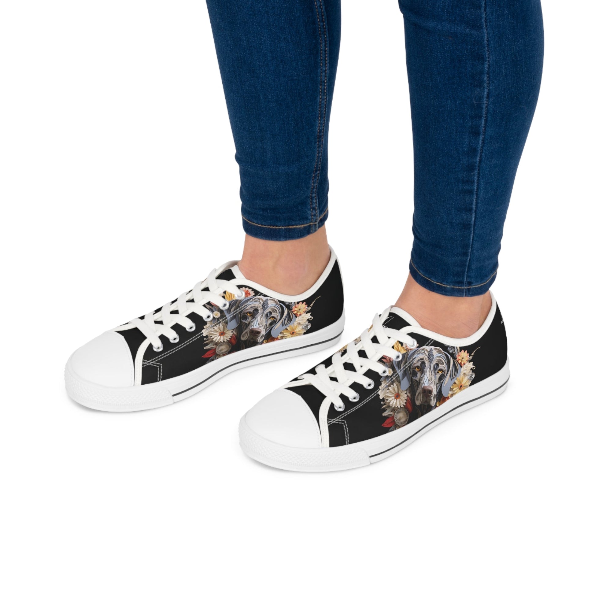 Women's Low-Top Trainers featuring Weimaraner Paper Quilling Effect Design - Hobbster